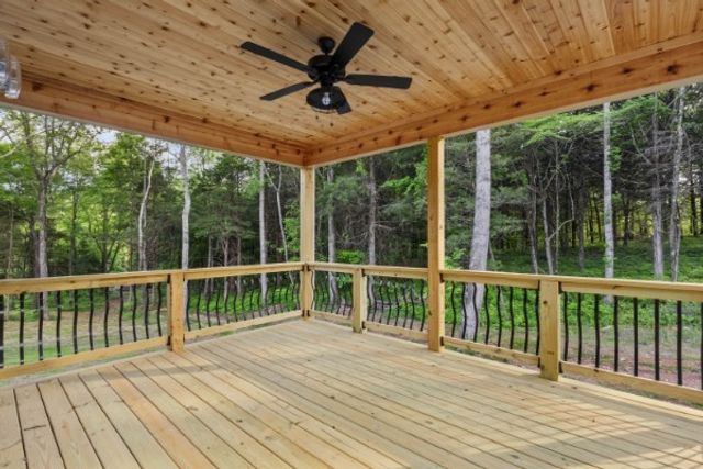 3495 Meadows Rd, Cumberland Furnace, TN 37051