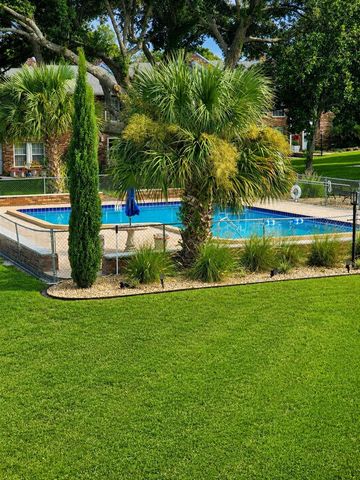 5850 CYPRESS GARDENS BOULEVARD 608, Winter Haven, FL 33884