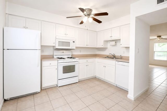 5850 CYPRESS GARDENS BOULEVARD 608, Winter Haven, FL 33884