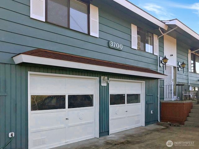 3700 Harbel Drive NE, Bremerton, WA 98310