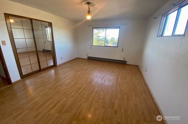 3700 Harbel Drive NE, Bremerton, WA 98310