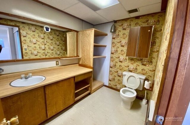 3700 Harbel Drive NE, Bremerton, WA 98310