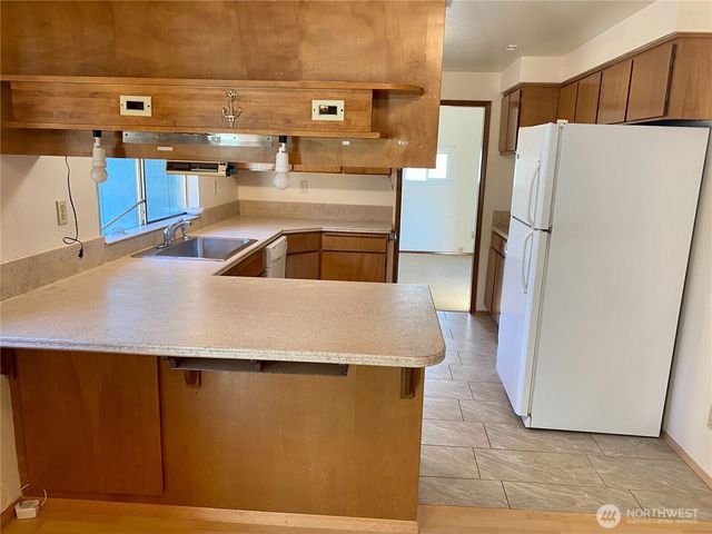 3700 Harbel Drive NE, Bremerton, WA 98310