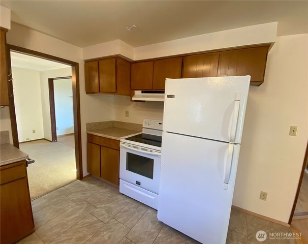 3700 Harbel Drive NE, Bremerton, WA 98310