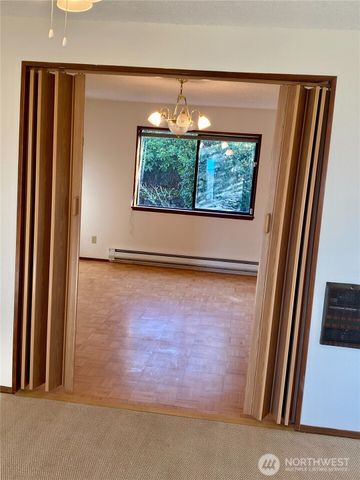 3700 Harbel Drive NE, Bremerton, WA 98310