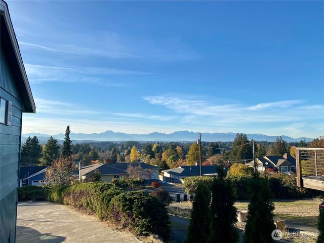3700 Harbel Drive NE, Bremerton, WA 98310