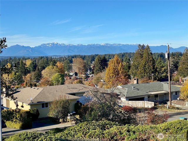 3700 Harbel Drive NE, Bremerton, WA 98310
