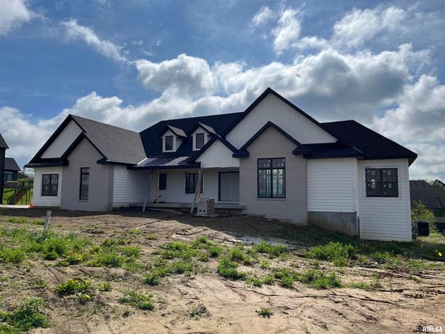 19456 250TH Avenue, Bettendorf, IA 52722