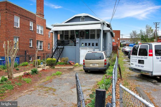 4380 BENNING RD NE, Washington, DC 20019