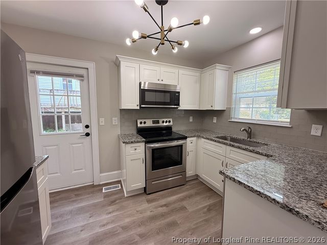 122 Kensington Circle, Fayetteville, NC 28301