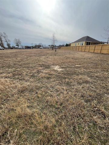 75 Road 5203, Cleveland, TX 77327