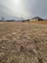75 Road 5203, Cleveland, TX 77327