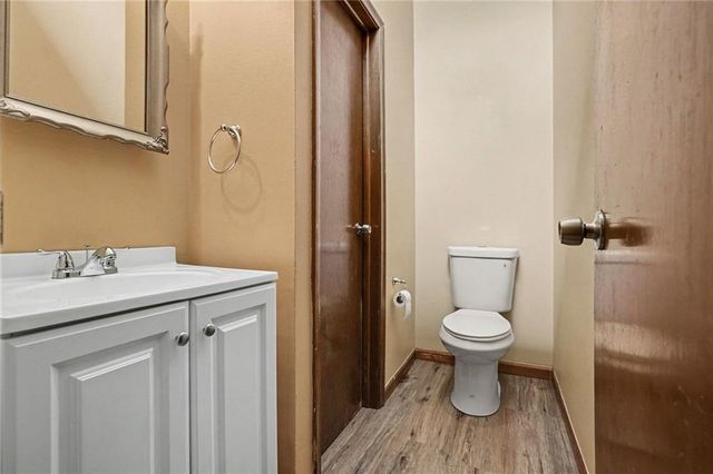 11321 Calico Drive, Kansas City, MO 64137