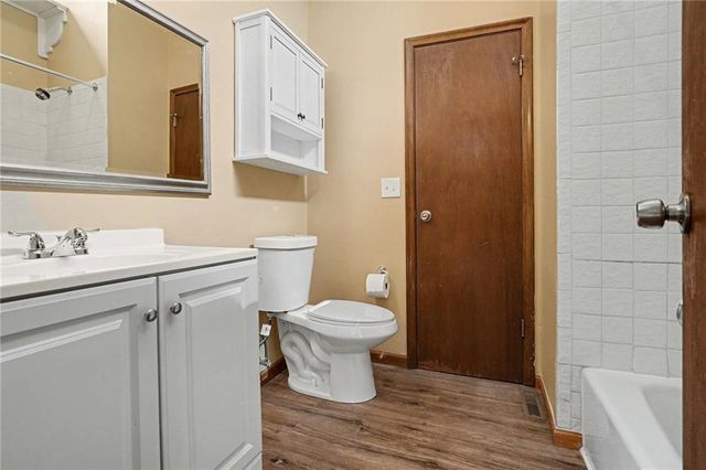 11321 Calico Drive, Kansas City, MO 64137