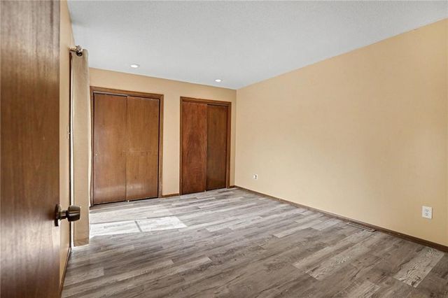 11321 Calico Drive, Kansas City, MO 64137