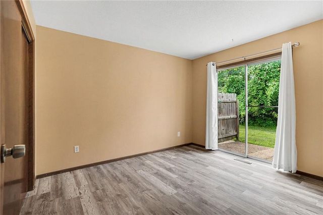 11321 Calico Drive, Kansas City, MO 64137