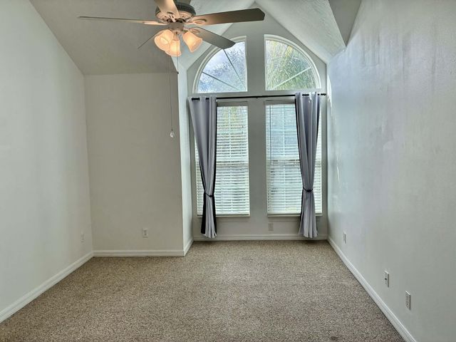 1930 Westminster Circle 112, Vero Beach, FL 32966