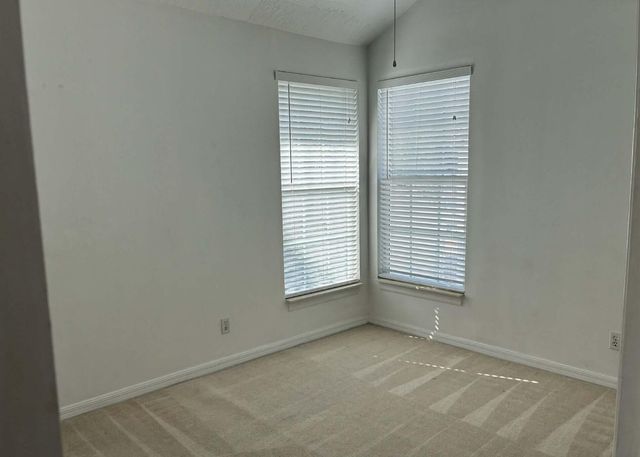 1930 Westminster Circle 112, Vero Beach, FL 32966