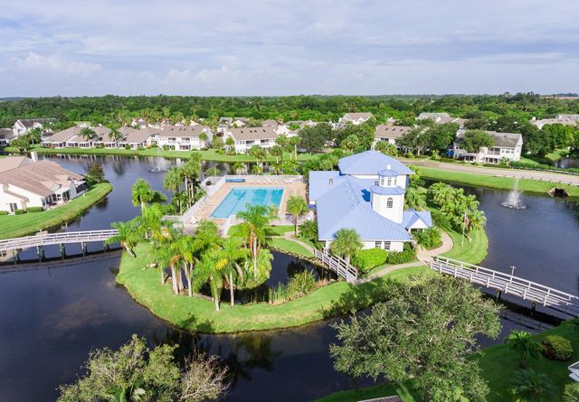 1930 Westminster Circle 112, Vero Beach, FL 32966