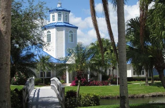 1930 Westminster Circle 112, Vero Beach, FL 32966