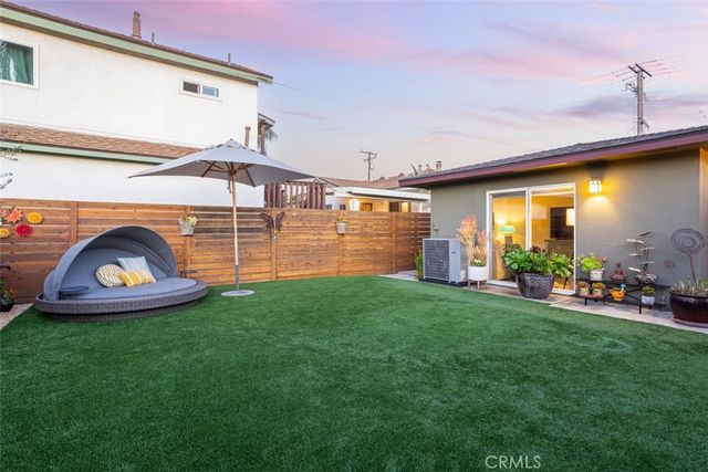 2011 Tustin Avenue, Costa Mesa, CA 92627