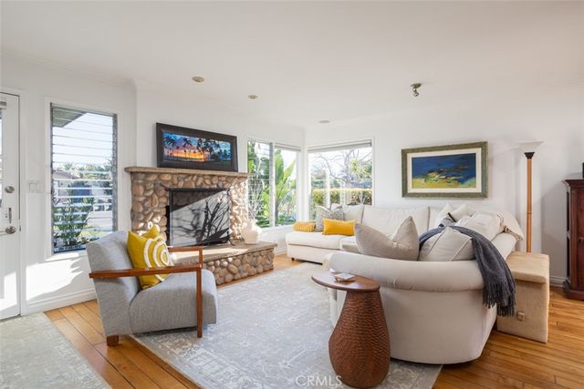 2011 Tustin Avenue, Costa Mesa, CA 92627