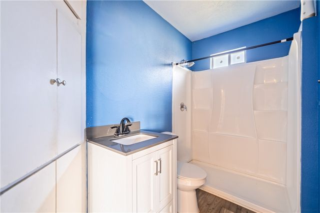 4117 Summit Dr, Corpus Christi, TX 78418