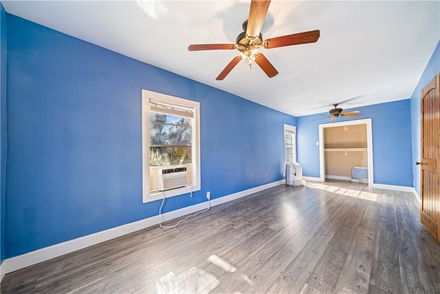 4117 Summit Dr, Corpus Christi, TX 78418