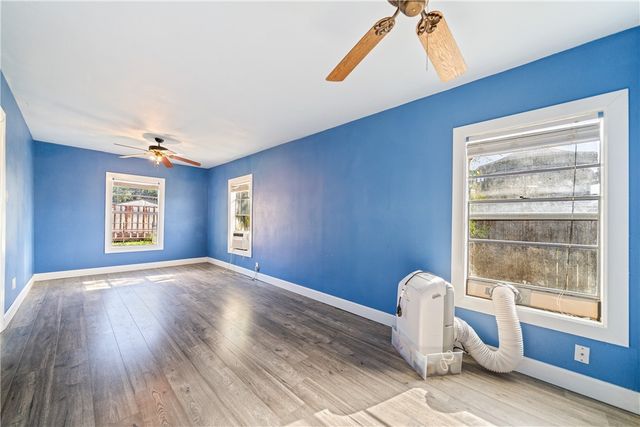 4117 Summit Dr, Corpus Christi, TX 78418