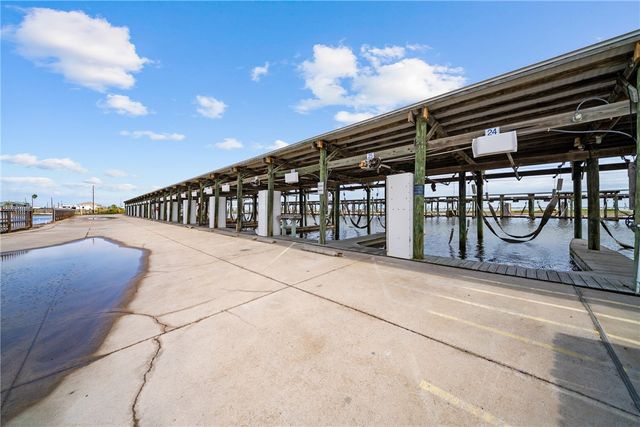 4117 Summit Dr, Corpus Christi, TX 78418