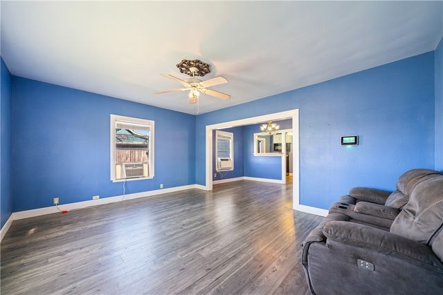 4117 Summit Dr, Corpus Christi, TX 78418