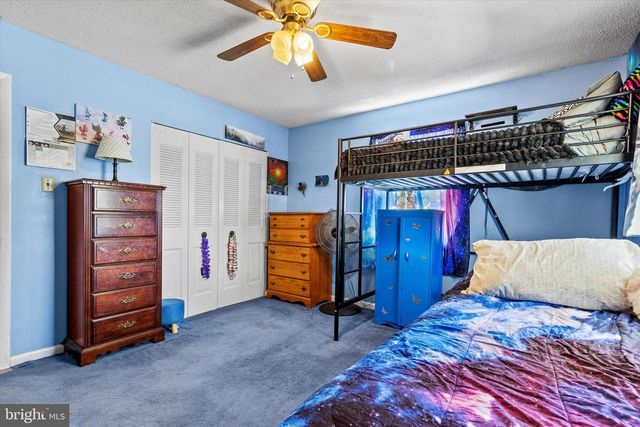 34 WASHINGTON RD, New Freedom, PA 17349