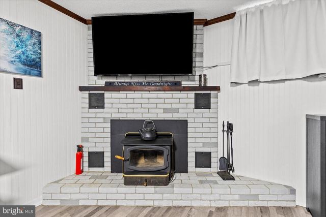 34 WASHINGTON RD, New Freedom, PA 17349