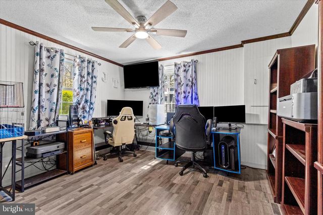 34 WASHINGTON RD, New Freedom, PA 17349