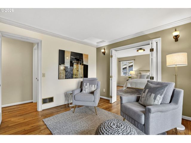 1433 Sw HIGHLAND Rd, Portland, OR 97221