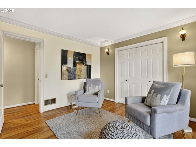 1433 Sw HIGHLAND Rd, Portland, OR 97221