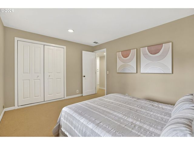 1433 Sw HIGHLAND Rd, Portland, OR 97221