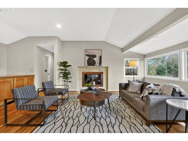 1433 Sw HIGHLAND Rd, Portland, OR 97221