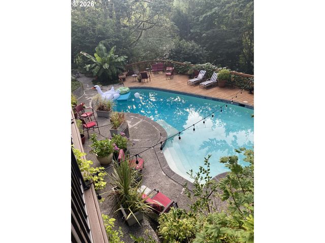 1433 Sw HIGHLAND Rd, Portland, OR 97221