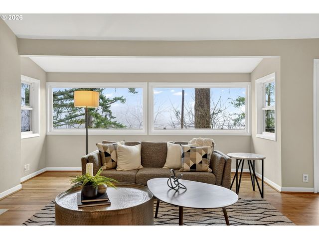 1433 Sw HIGHLAND Rd, Portland, OR 97221