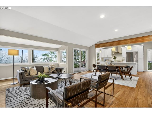 1433 Sw HIGHLAND Rd, Portland, OR 97221