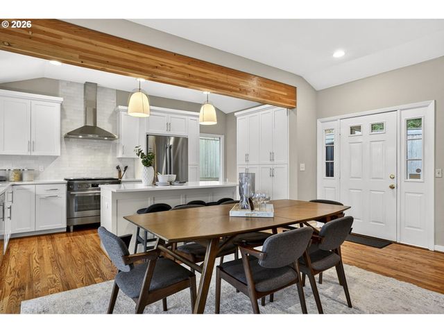 1433 Sw HIGHLAND Rd, Portland, OR 97221