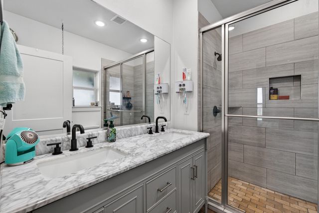 2225 J E Woody Road, Springtown, TX 76082