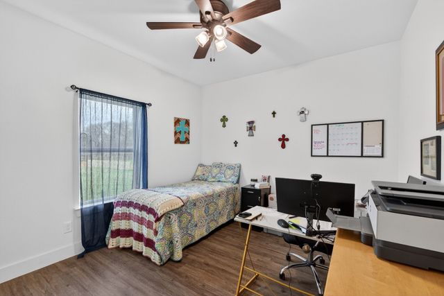 2225 J E Woody Road, Springtown, TX 76082