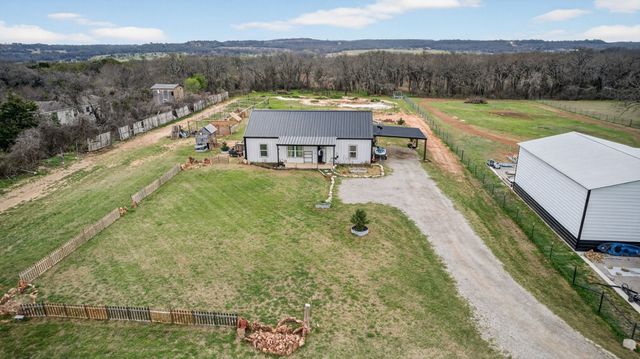 2225 J E Woody Road, Springtown, TX 76082