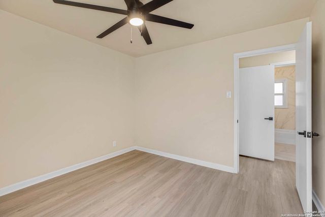 142 W PALFREY, San Antonio, TX 78233