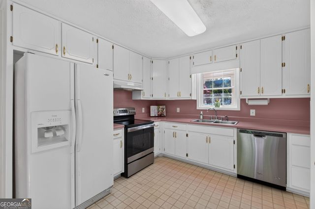 156 Edwards Way, Stockbridge, GA 30281