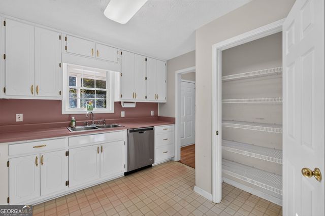 156 Edwards Way, Stockbridge, GA 30281