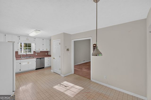 156 Edwards Way, Stockbridge, GA 30281