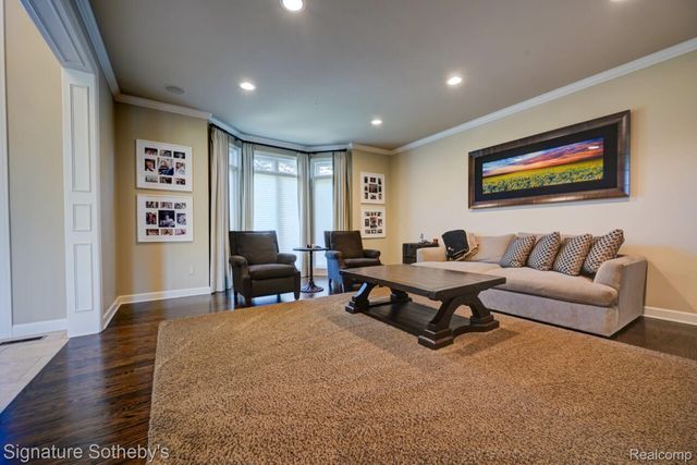 3225 Legacy Court, West Bloomfield Charter Township, MI 48323